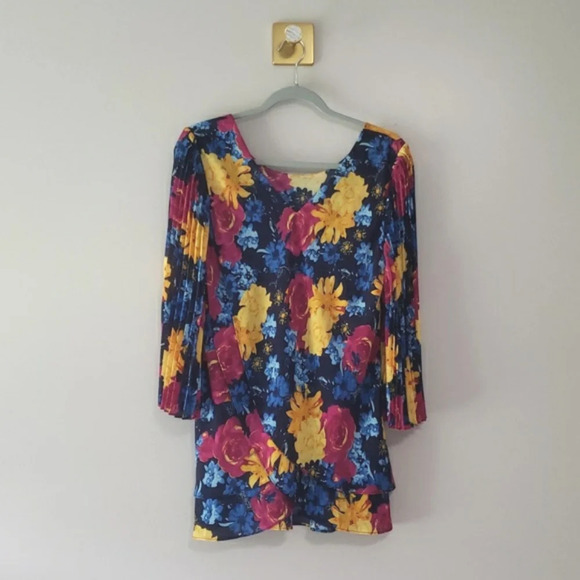 Laurie Felt Floral Blouse Top Women XS Extra Small Colorful Office Career Unique - Picture 1 of 10